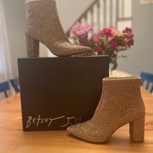 Betsy Johnson Gold CB Cady Boot Size 7.5